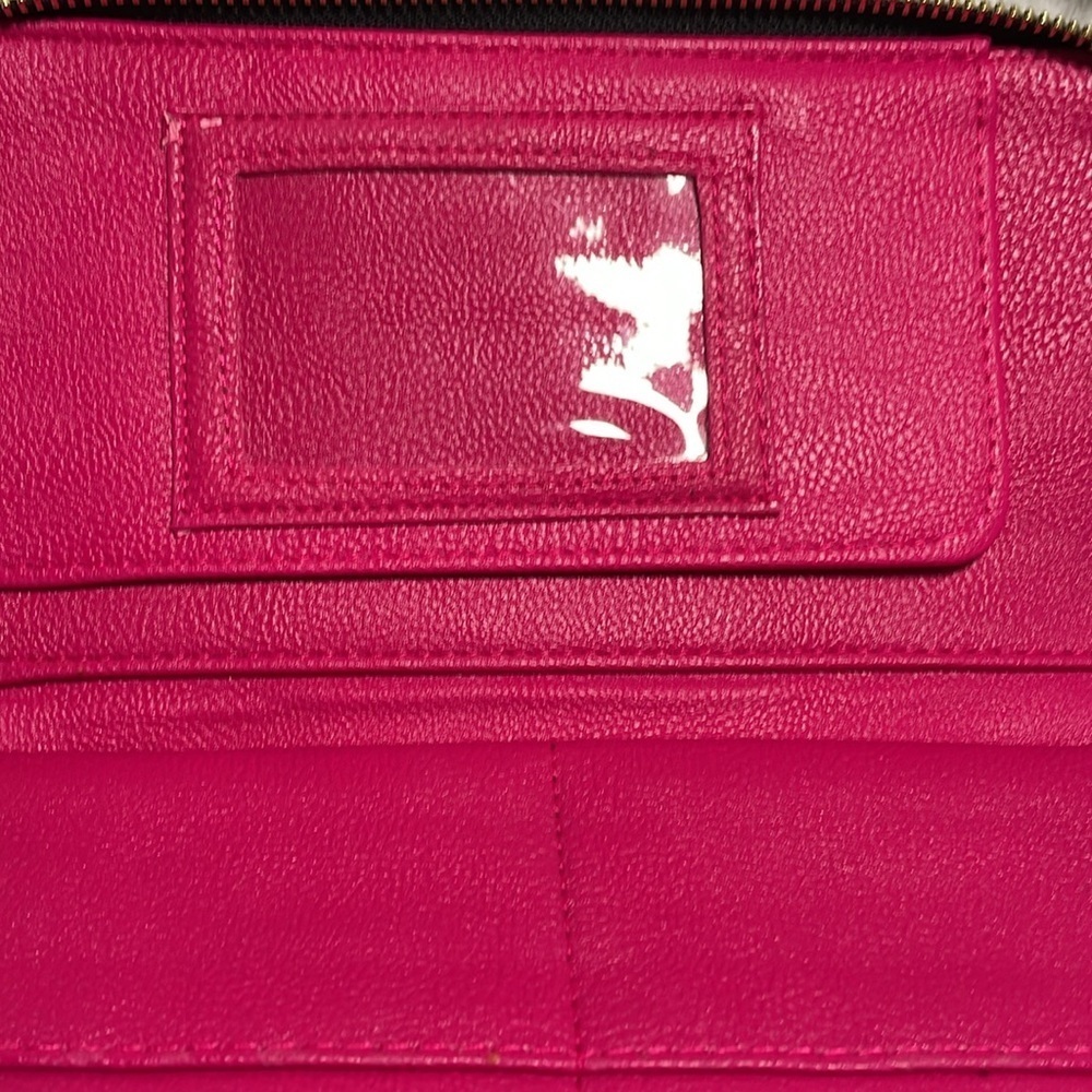 Betsey Johnson Heart Embossed Black Patent Leather Wristlet Wallet - Picture 11 of 14